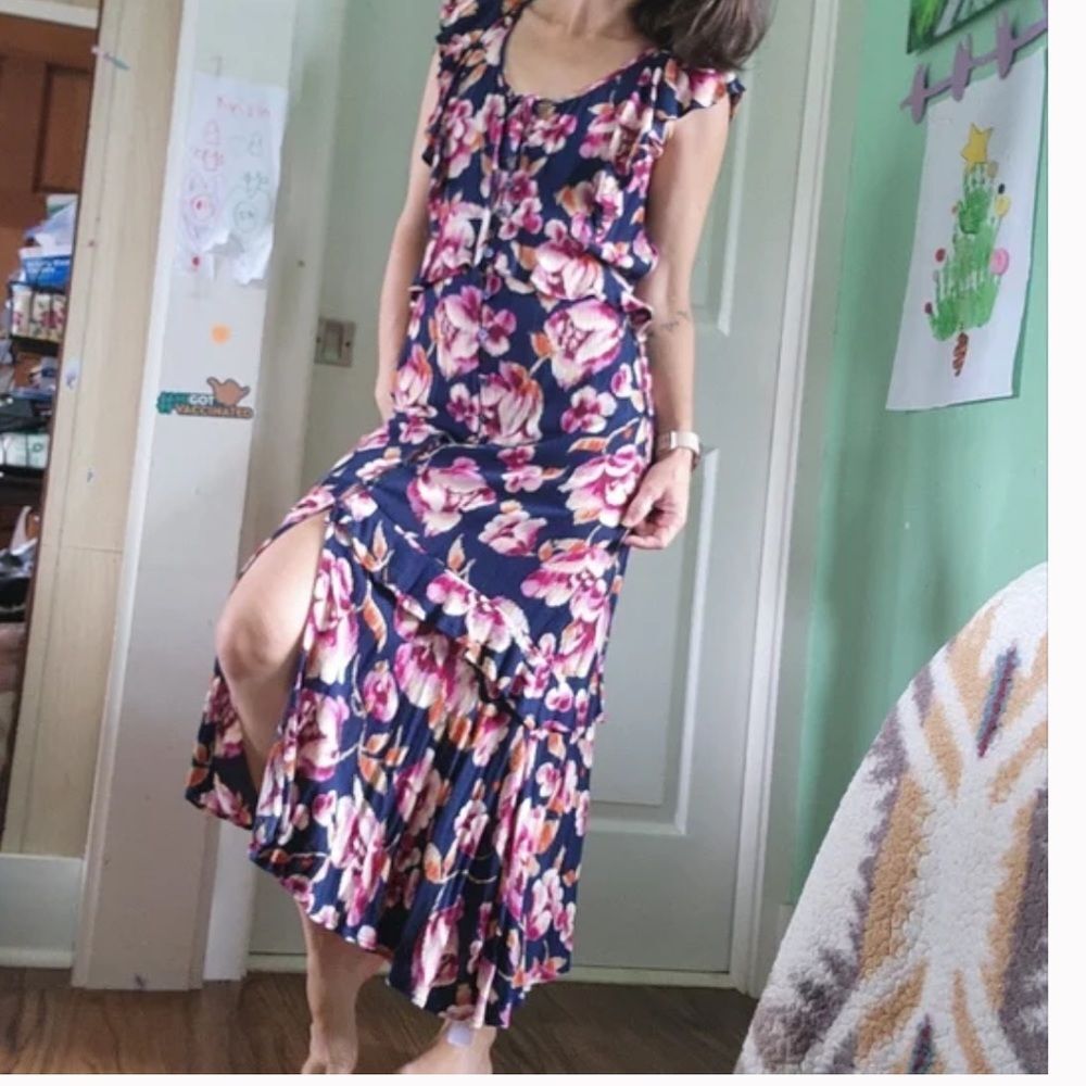 Band of Gypsies Navy Floral Ruffled Sleeveless Maxi Dress Sz M